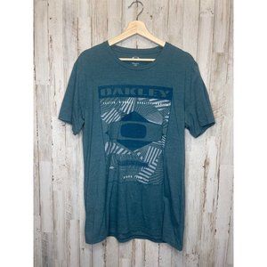 Oakley large T-shirt